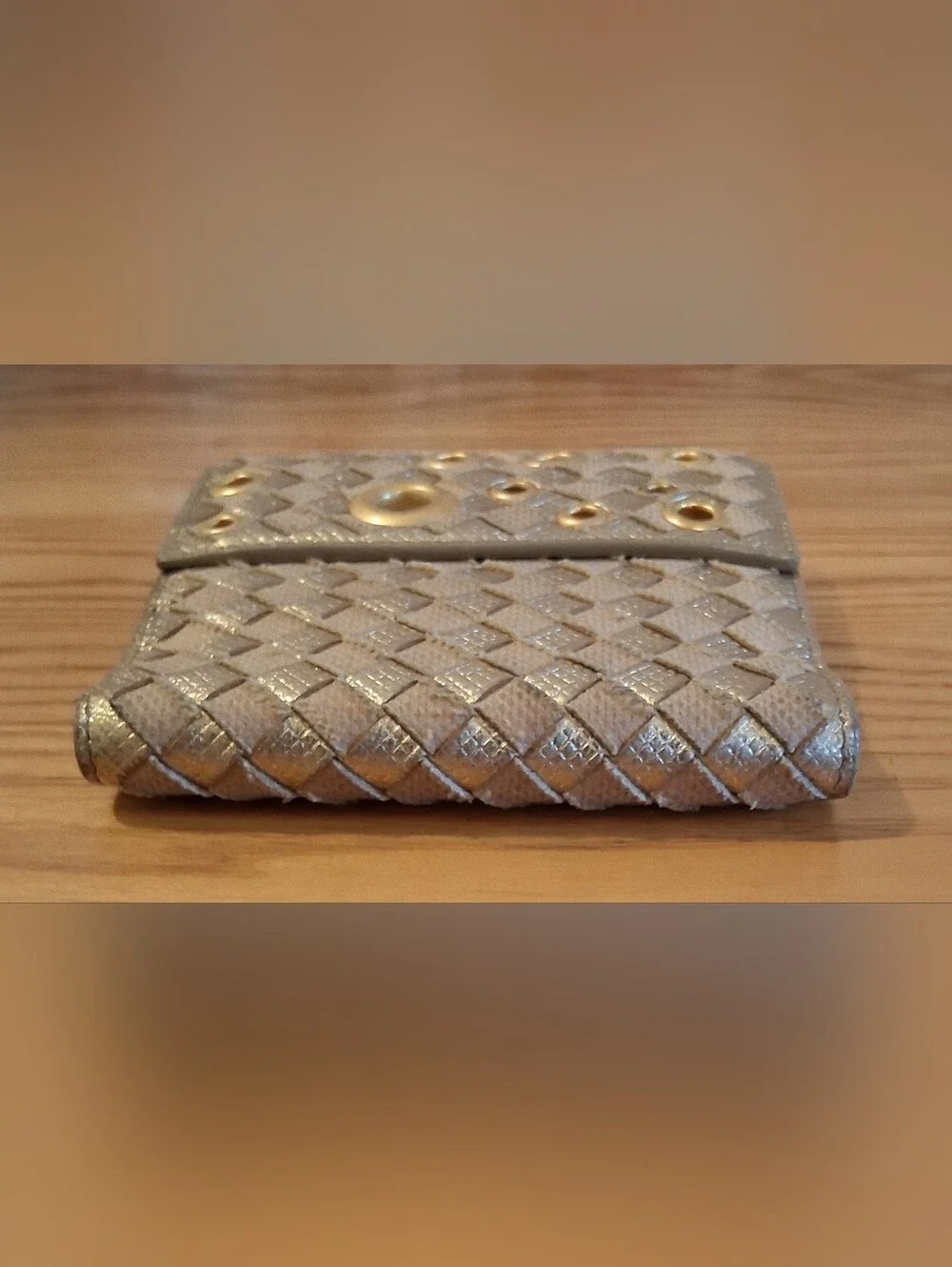 EUC RARE Vintage Y2K Bottega Veneta Gold Intrecciato Grommet Calfskin Wallet